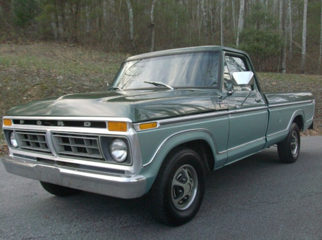 1981 FORD F-800