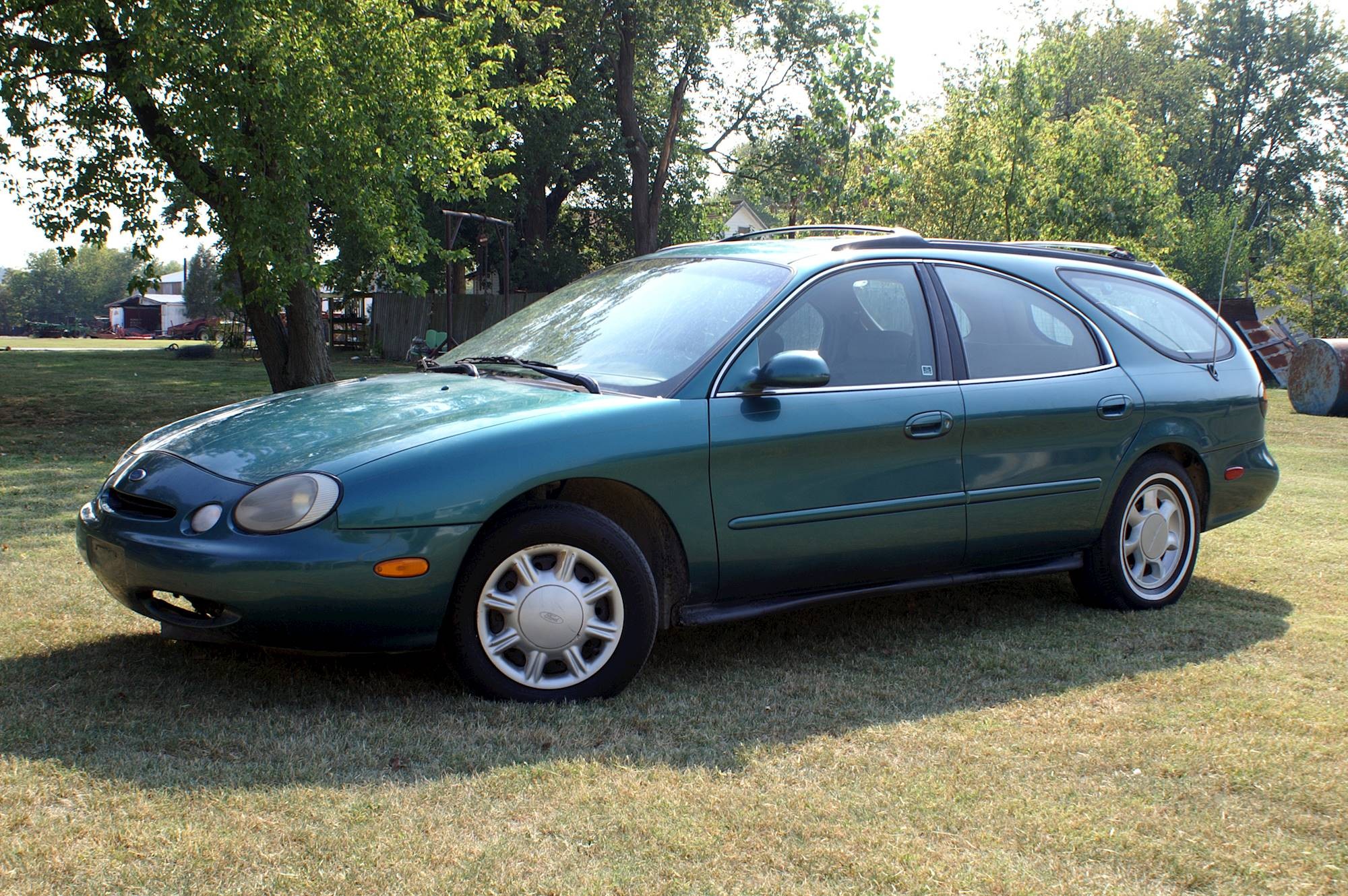 1996 FORD TAURUS